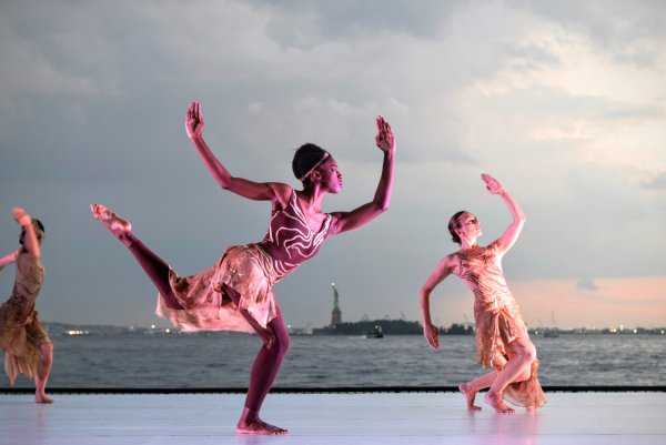 Фотосессия в желтом цвете