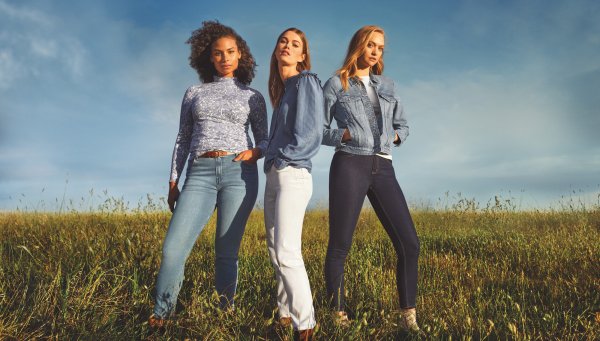 Модная девушка