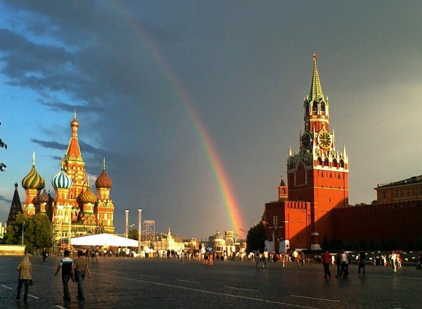 Кремль летом