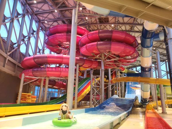 Аквапарк лето лето Тюмень горки