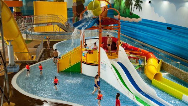 Школьная экскурсия в аквапарк