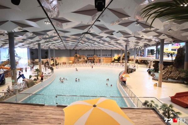 Аквапарк лето лето Тюмень ночью