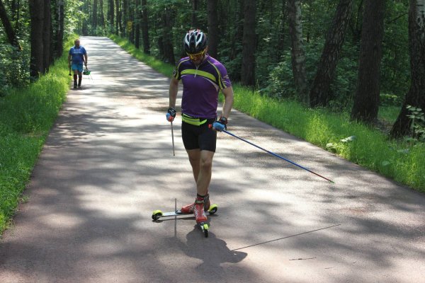 Лыжероллеры спринт Устюгов