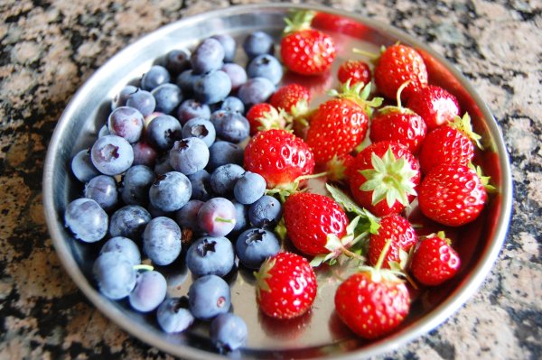 Ягоды в лесу