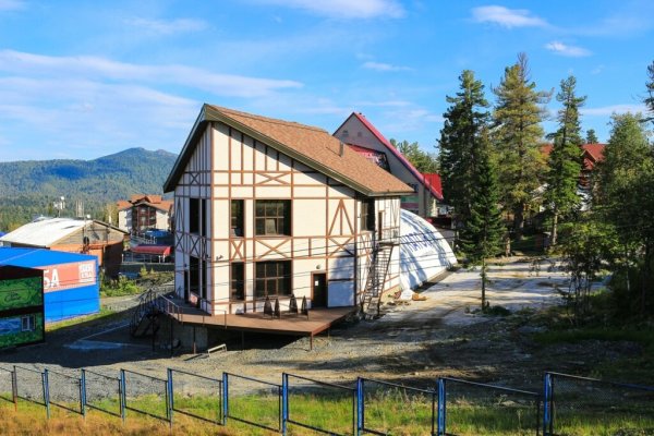 Гора Мустаг Шерегеш летом