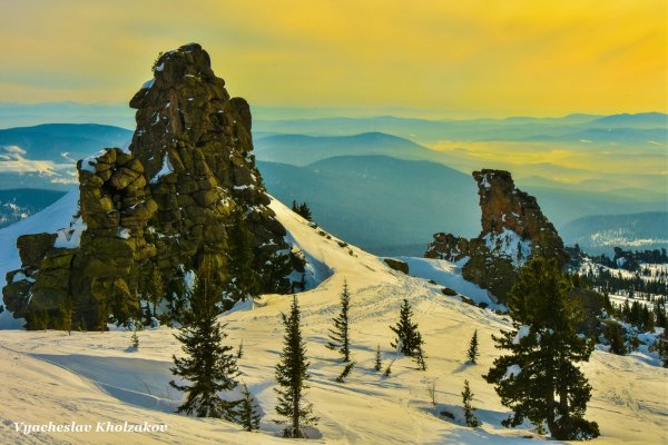 Горная Шория зеленая гора зимой