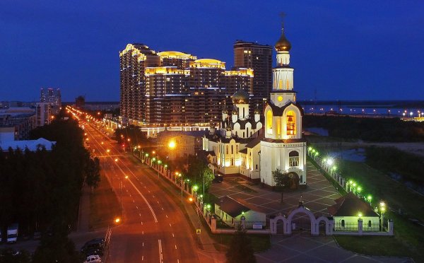 Сургут ночной Университетская