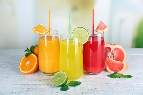 Разноцветные напитки