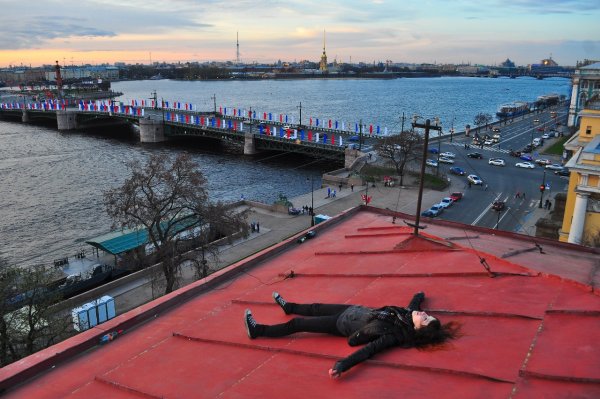 Развод мостов с крыши Санкт-Петербурга