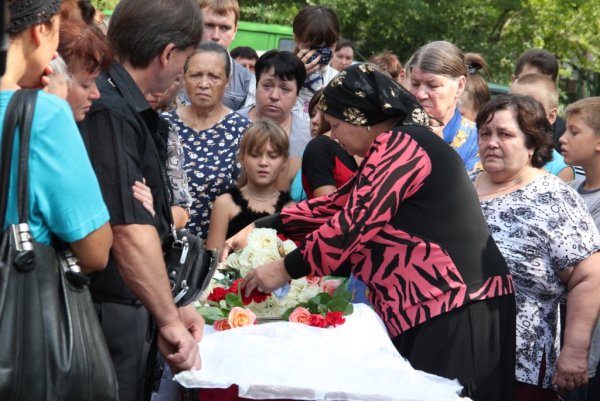 Похороны Сергея Захарова