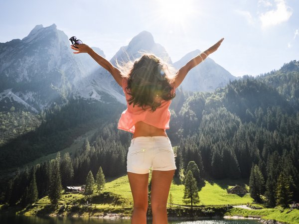 Эльга Попова художница