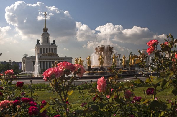 Весна в Москве ВДНХ