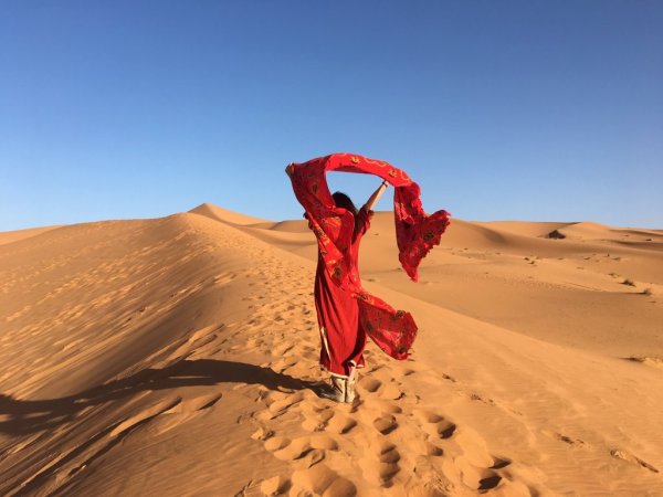 Восточная ночь в пустыне