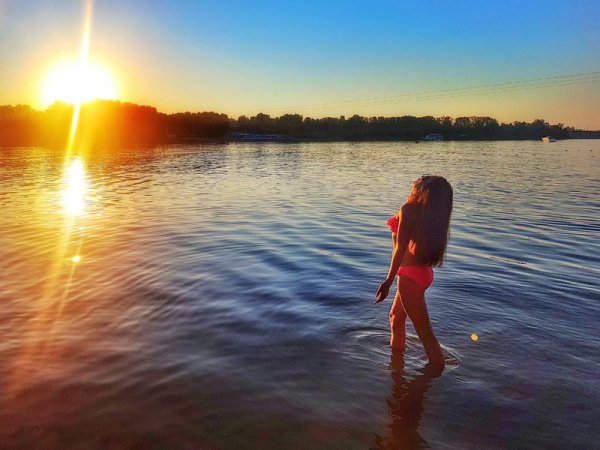 Слово лето внутри