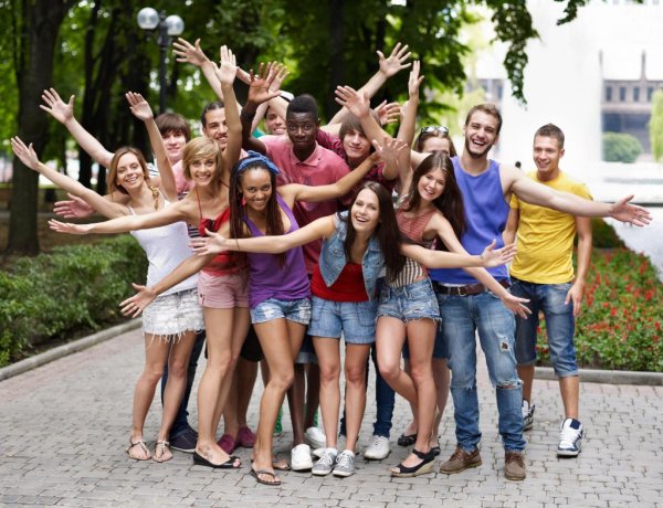 Групповая фотосессия на улице