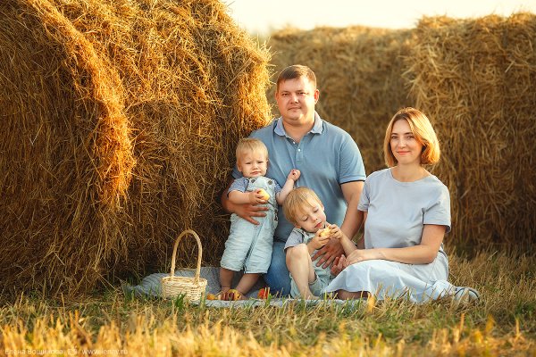 Семья в деревне