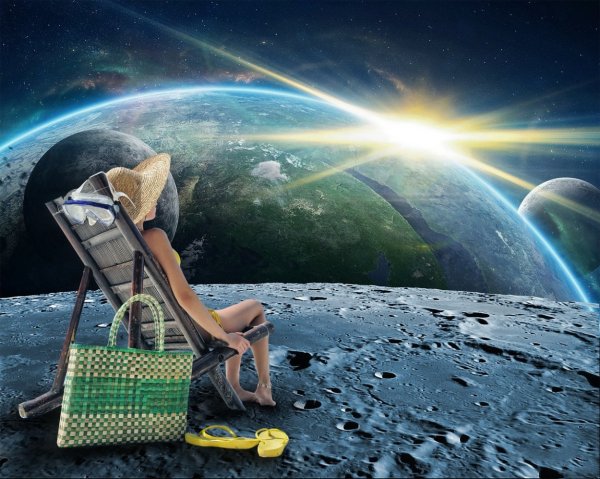 Девушка космос