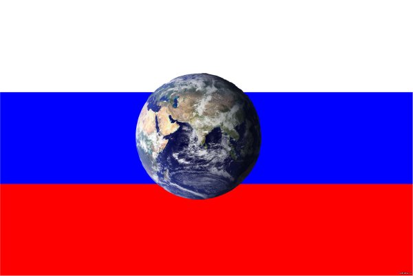 Земля с флагом России