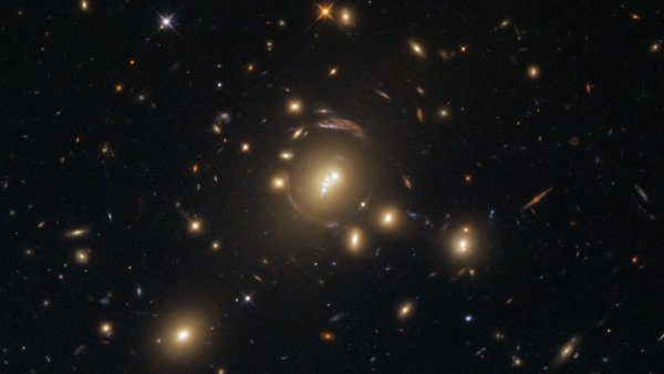 Космос Хаббл Юпитер