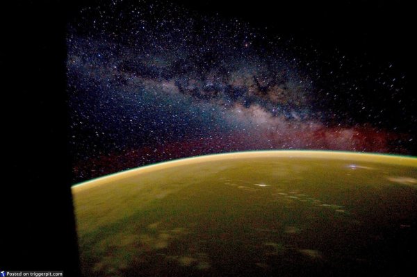 Планета земля в Млечном пути