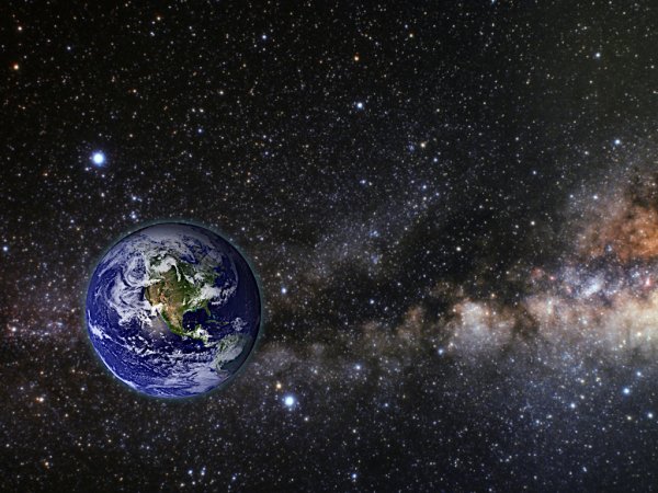 Земля в космическом пространстве