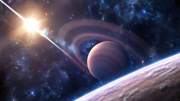 Планета Сатурн в космосе и галактике