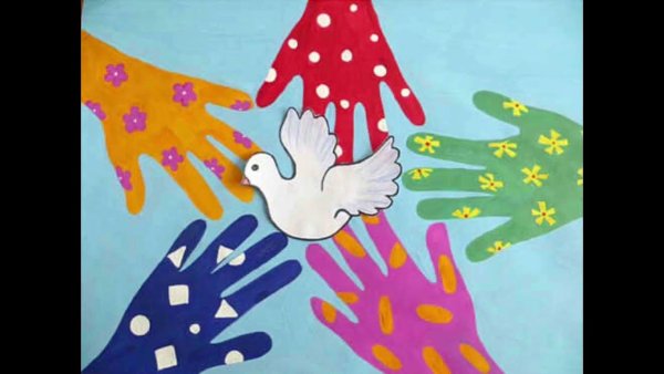 Аппликация на тему мир