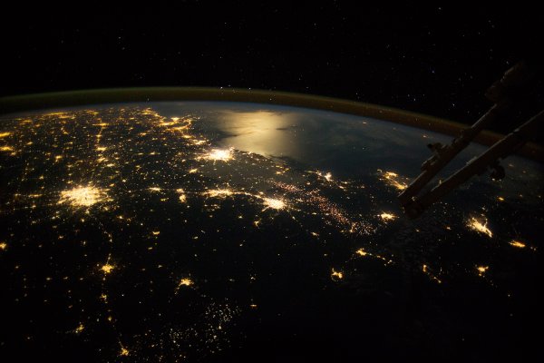 Земля с космоса ночью