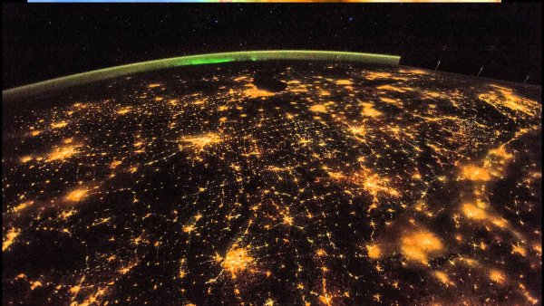 Земля с космоса ночью