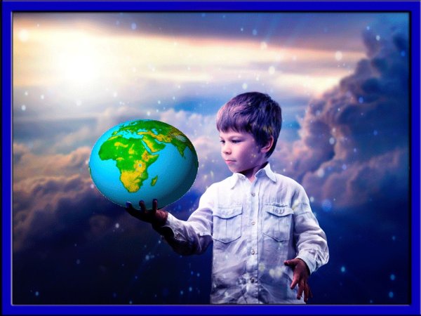 Мальчик и земной шар