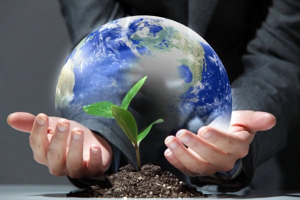 Земля в руках