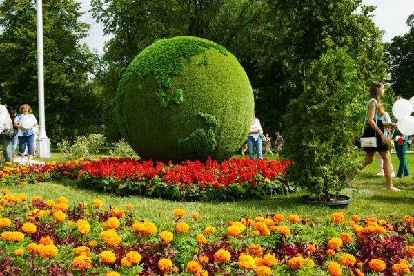 Парк Гагарина Самара клумбы