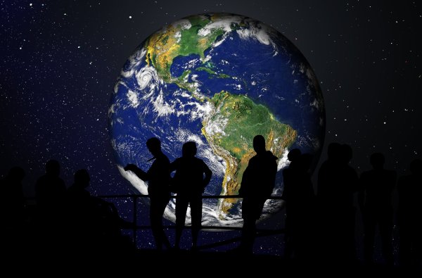 Земля - Планета людей