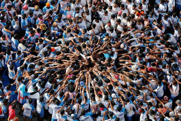 Много людей на планете