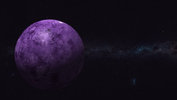 Планета фиолетового цвета