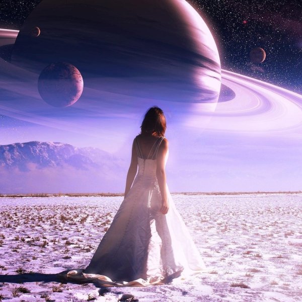 Космическая женщина