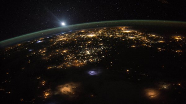 Земля из космоса