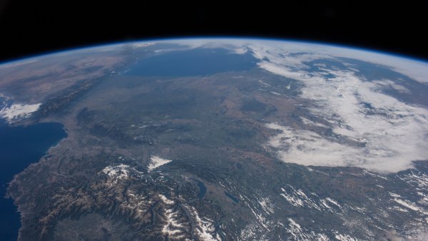 Поверхность земли из космоса