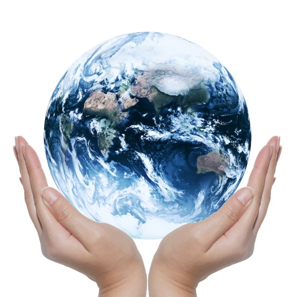 Планета в руках человека