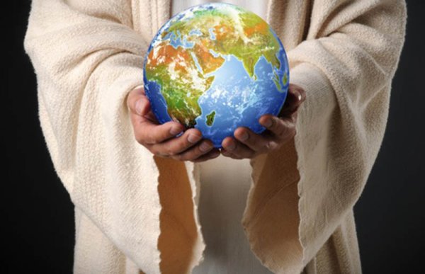 Мир в руках Бога