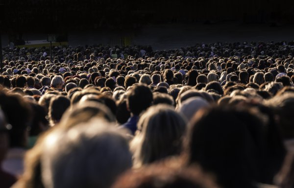 Миллиард людей