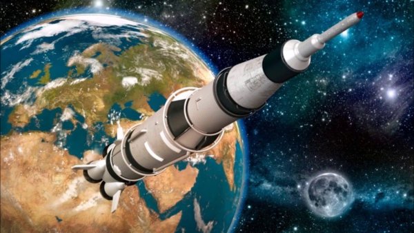 Космическая ракета в космосе