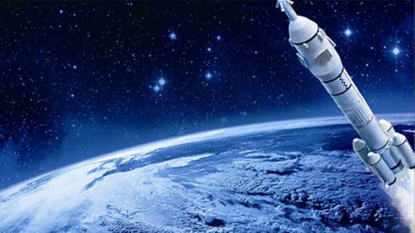 Ракета в космосе