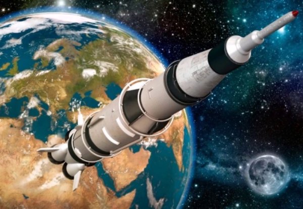 Ракета в космосе