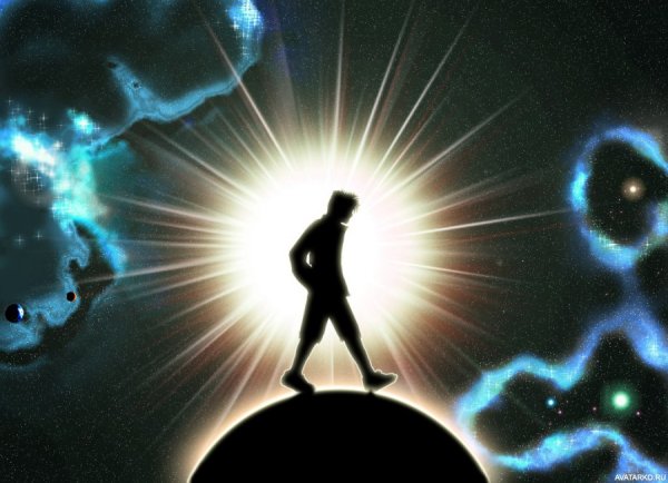 Человек шагает по планете