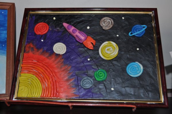 Поделка из пластилина космос