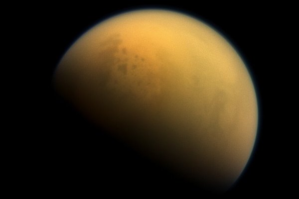 Снимки титана спутника Сатурна