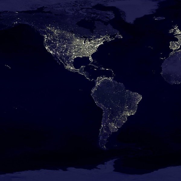 США ночью из космоса