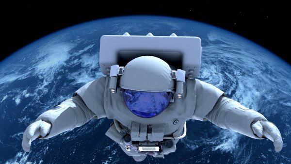 Человек в космосе