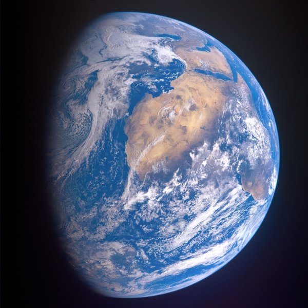 Планета земля из космоса